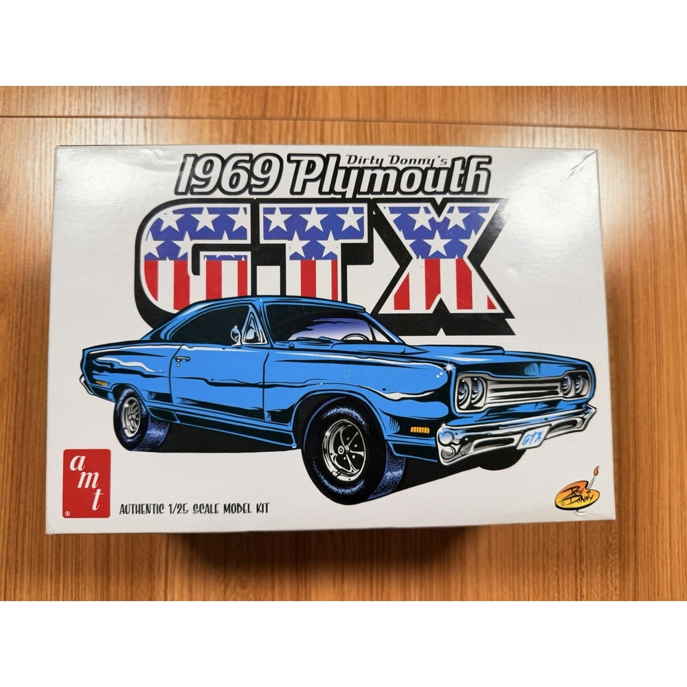 AMT Dirty Donny 1969 Plymouth GTX 1/25 Scale Model Kit AMT1065 READ !!!